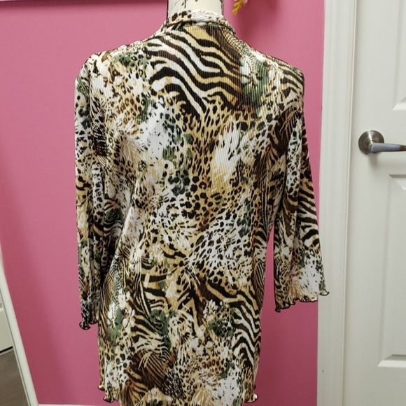 NWOT💕💕 Carrol Reed Ribbed Animal Print Blouse Top - Picture 4 of 11